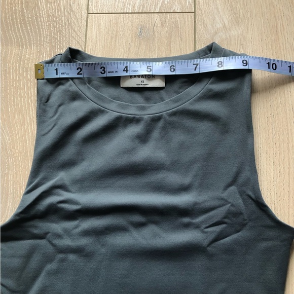 Aritzia Babaton Contour 90s Bodysuit in Dark Gray Size XS - Picture 3 of 11